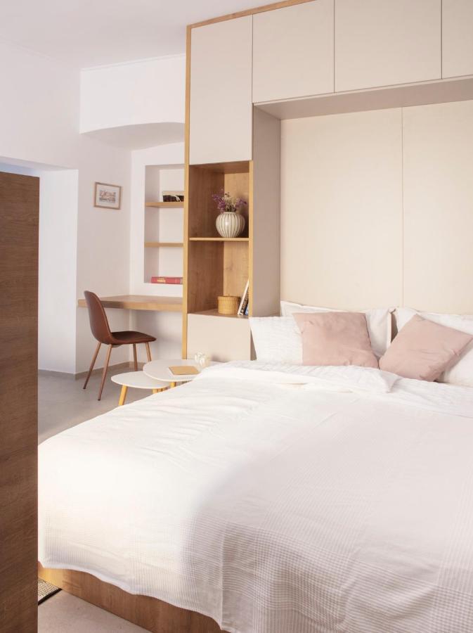 Bastova Apartment Bratislava Buitenkant foto